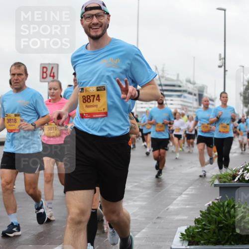 13.09.2026 - Kiel Lauf Andreas Tolksdorf http://msf.ph/oto/10403198 13.09.2026 11:03:18 Kiellinie 1676, 3818, 4, 3813, 4, 38, 8874 meine-sportfotos.de
