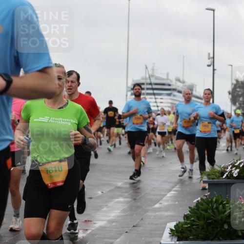 13.09.2026 - Kiel Lauf Andreas Tolksdorf http://msf.ph/oto/10403213 13.09.2026 11:03:19 Kiellinie 39, 3874, 7810, 2260 meine-sportfotos.de