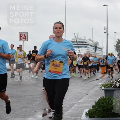 13.09.2026 - Kiel Lauf Andreas Tolksdorf http://msf.ph/oto/10403255 13.09.2026 11:03:21 Kiellinie 39, 2260, 4, 2370, 5968 meine-sportfotos.de