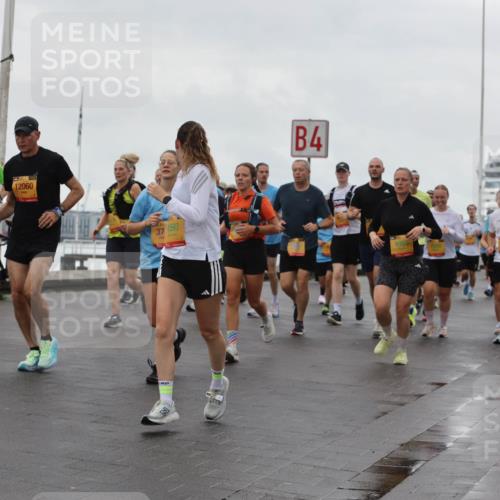 13.09.2026 - Kiel Lauf Andreas Tolksdorf http://msf.ph/oto/10403307 13.09.2026 11:03:25 Kiellinie 12060, 374593, 4, 4955, 3011, 6465 meine-sportfotos.de