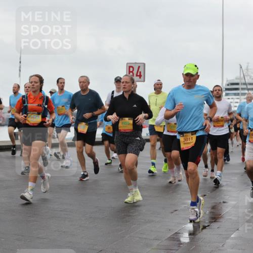 13.09.2026 - Kiel Lauf Andreas Tolksdorf http://msf.ph/oto/10403324 13.09.2026 11:03:26 Kiellinie 4, 38, 4593, 4, 88, 39, 4955, 12780, 7500, 3011, 609, 6465, 9812 meine-sportfotos.de