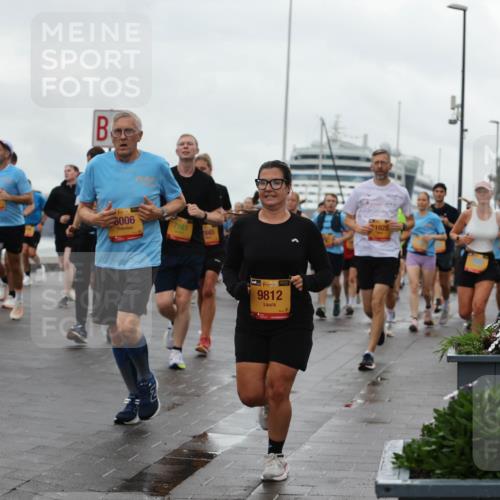 13.09.2026 - Kiel Lauf Andreas Tolksdorf http://msf.ph/oto/10403383 13.09.2026 11:03:30 Kiellinie 11324, 1, 39, 6006, 7161, 845, 38, 9812, 1925 meine-sportfotos.de