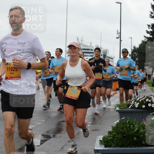 13.09.2026 - Kiel Lauf Andreas Tolksdorf http://msf.ph/oto/10403433 13.09.2026 11:03:33 Kiellinie 11123, 4, 32, 11925, 38, 7582, 7109 meine-sportfotos.de