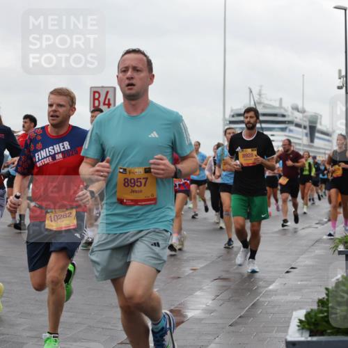 13.09.2026 - Kiel Lauf Andreas Tolksdorf http://msf.ph/oto/10403576 13.09.2026 11:03:53 Kiellinie 2025, 4, 10282, 38, 8957, 8928 meine-sportfotos.de