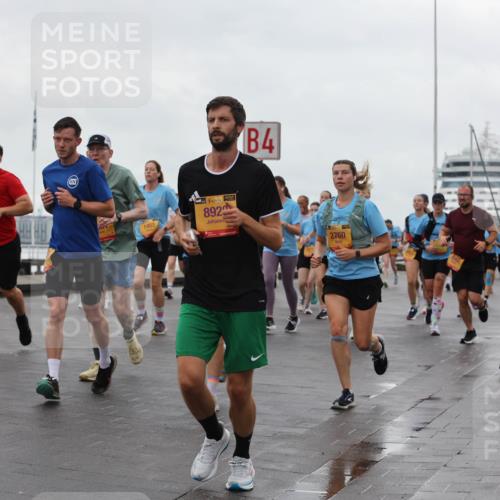 13.09.2026 - Kiel Lauf Andreas Tolksdorf http://msf.ph/oto/10403603 13.09.2026 11:03:54 Kiellinie 1453, 38, 892, 4, 2760, 6529, 80 meine-sportfotos.de
