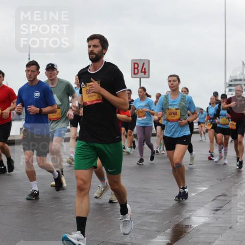 13.09.2026 - Kiel Lauf Andreas Tolksdorf http://msf.ph/oto/10403606 13.09.2026 11:03:54 Kiellinie 6389, 89, 4, 8182, 2760 meine-sportfotos.de