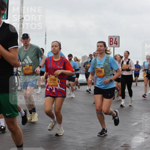 13.09.2026 - Kiel Lauf Andreas Tolksdorf http://msf.ph/oto/10403624 13.09.2026 11:03:55 Kiellinie 892, 9801, 39, 3759, 2760, 4 meine-sportfotos.de