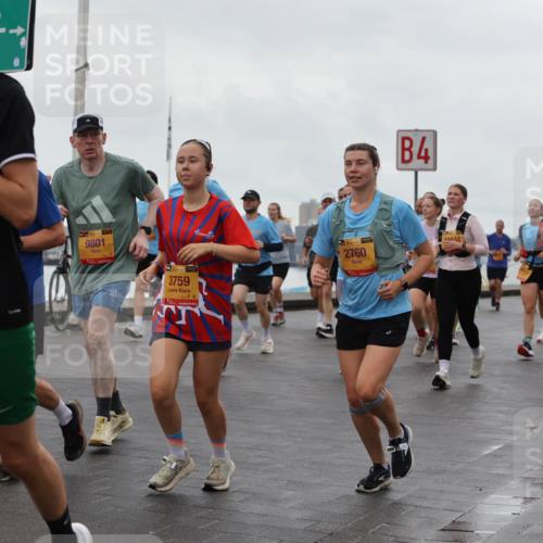 13.09.2026 - Kiel Lauf Andreas Tolksdorf http://msf.ph/oto/10403625 13.09.2026 11:03:55 Kiellinie 8920, 9801, 3759, 4, 38, 2760, 11634 meine-sportfotos.de