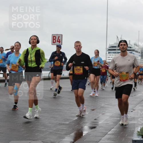 13.09.2026 - Kiel Lauf Andreas Tolksdorf http://msf.ph/oto/10403721 13.09.2026 11:04:00 Kiellinie 12181, 4, 378, 6343, 39, 7607, 7236, 28 meine-sportfotos.de