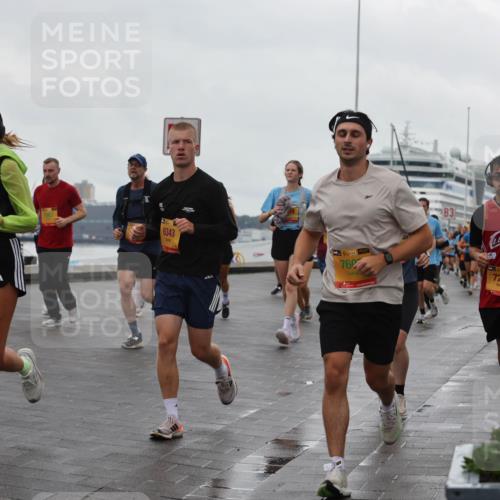 13.09.2026 - Kiel Lauf Andreas Tolksdorf http://msf.ph/oto/10403734 13.09.2026 11:04:01 Kiellinie 12181, 6343, 39, 760, 3, 38, 7236, 23 meine-sportfotos.de