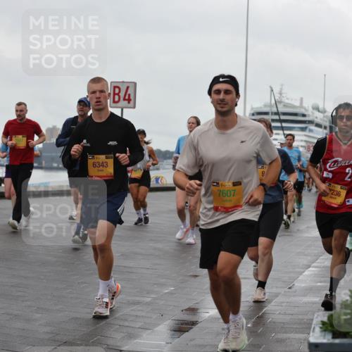 13.09.2026 - Kiel Lauf Andreas Tolksdorf http://msf.ph/oto/10403738 13.09.2026 11:04:01 Kiellinie 7067, 38, 6343, 4, 39, 7607, 9, 3, 39, 7236, 23 meine-sportfotos.de