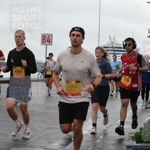 13.09.2026 - Kiel Lauf Andreas Tolksdorf http://msf.ph/oto/10403746 13.09.2026 11:04:01 Kiellinie 9355, 7067, 38, 6343, 4, 39, 7607, 7236 meine-sportfotos.de