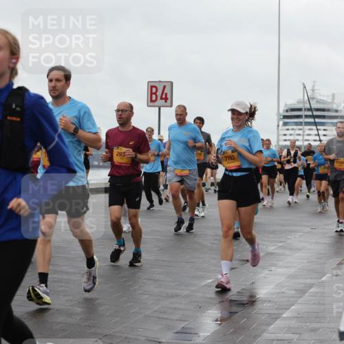 13.09.2026 - Kiel Lauf Andreas Tolksdorf http://msf.ph/oto/10403783 13.09.2026 11:04:06 Kiellinie 4, 293, 7793, 11891, 12231 meine-sportfotos.de