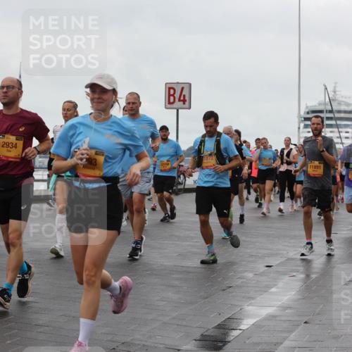 13.09.2026 - Kiel Lauf Andreas Tolksdorf http://msf.ph/oto/10403811 13.09.2026 11:04:07 Kiellinie 10103, 38, 27, 2934, 4, 1072, 12158, 11891, 12231 meine-sportfotos.de