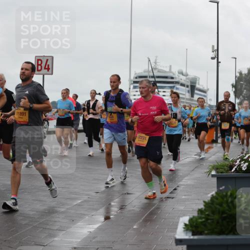 13.09.2026 - Kiel Lauf Andreas Tolksdorf http://msf.ph/oto/10403837 13.09.2026 11:04:09 Kiellinie 61072, 4, 11891, 155, 2059, 12231 meine-sportfotos.de
