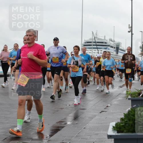 13.09.2026 - Kiel Lauf Andreas Tolksdorf http://msf.ph/oto/10403869 13.09.2026 11:04:10 Kiellinie 9301, 1135, 2231, 768, 2116 meine-sportfotos.de