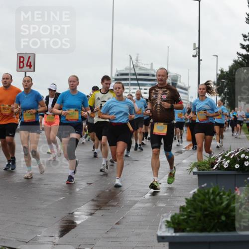 13.09.2026 - Kiel Lauf Andreas Tolksdorf http://msf.ph/oto/10403903 13.09.2026 11:04:12 Kiellinie 4, 9032, 10649, 3289, 38, 12116 meine-sportfotos.de