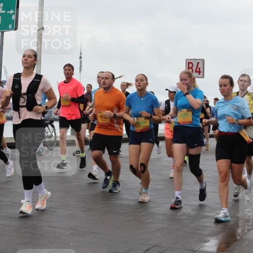 13.09.2026 - Kiel Lauf Andreas Tolksdorf http://msf.ph/oto/10403922 13.09.2026 11:04:13 Kiellinie 504, 9032, 38, 6609, 39, 8289, 4, 1, 399, 5623 meine-sportfotos.de
