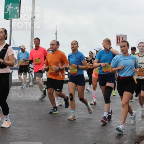 13.09.2026 - Kiel Lauf Andreas Tolksdorf http://msf.ph/oto/10403929 13.09.2026 11:04:13 Kiellinie 6106, 8392, 903, 6609, 10649, 5523, 5623 meine-sportfotos.de