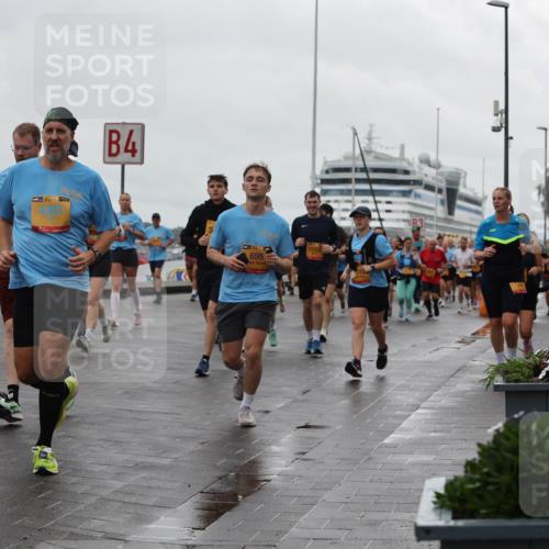 13.09.2026 - Kiel Lauf Andreas Tolksdorf http://msf.ph/oto/10404027 13.09.2026 11:04:24 Kiellinie 1, 38, 4303, 4, 695, 12322, 313 meine-sportfotos.de