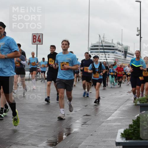 13.09.2026 - Kiel Lauf Andreas Tolksdorf http://msf.ph/oto/10404035 13.09.2026 11:04:24 Kiellinie 4, 5808, 1232, 6313, 7529 meine-sportfotos.de