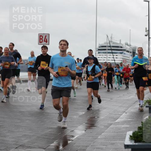 13.09.2026 - Kiel Lauf Andreas Tolksdorf http://msf.ph/oto/10404047 13.09.2026 11:04:25 Kiellinie 38, 4303, 9397, 4, 5808, 39, 695, 313, 3, 7529 meine-sportfotos.de