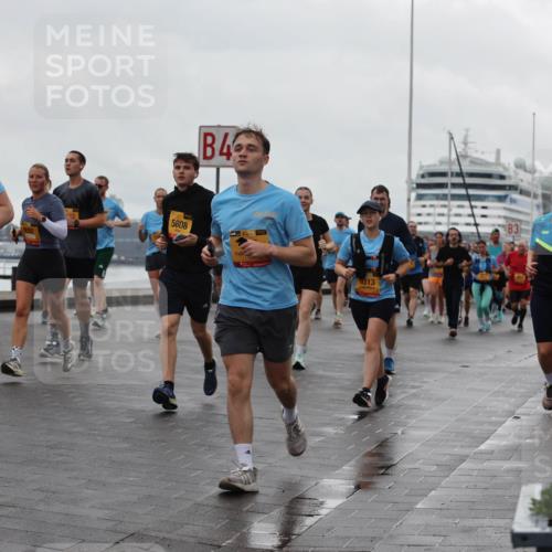 13.09.2026 - Kiel Lauf Andreas Tolksdorf http://msf.ph/oto/10404053 13.09.2026 11:04:25 Kiellinie 38, 29, 5808, 9397, 4, 6313, 3, 7529 meine-sportfotos.de