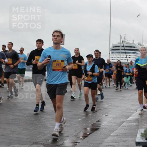 13.09.2026 - Kiel Lauf Andreas Tolksdorf http://msf.ph/oto/10404060 13.09.2026 11:04:25 Kiellinie 9397, 58, 1453, 39, 695, 385, 313 meine-sportfotos.de