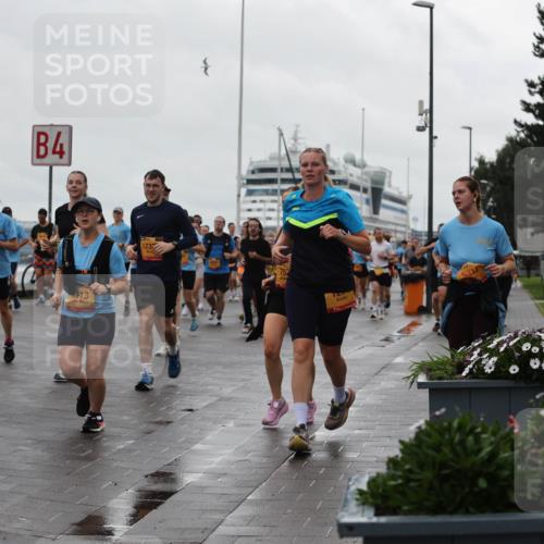 13.09.2026 - Kiel Lauf Andreas Tolksdorf http://msf.ph/oto/10404077 13.09.2026 11:04:26 Kiellinie 38, 695, 2801, 4, 13, 1237, 752 meine-sportfotos.de