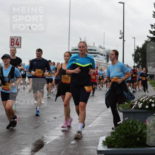 13.09.2026 - Kiel Lauf Andreas Tolksdorf http://msf.ph/oto/10404087 13.09.2026 11:04:26 Kiellinie 2801, 4, 13, 12322, 7529, 3 meine-sportfotos.de