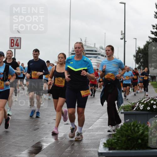 13.09.2026 - Kiel Lauf Andreas Tolksdorf http://msf.ph/oto/10404090 13.09.2026 11:04:26 Kiellinie 10, 2801, 6313, 4, 1232, 7159, 1387, 7529 meine-sportfotos.de