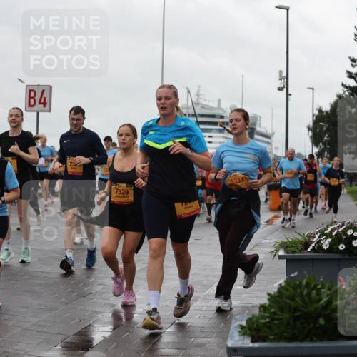 13.09.2026 - Kiel Lauf Andreas Tolksdorf http://msf.ph/oto/10404095 13.09.2026 11:04:26 Kiellinie 2801, 313, 4, 7529 meine-sportfotos.de