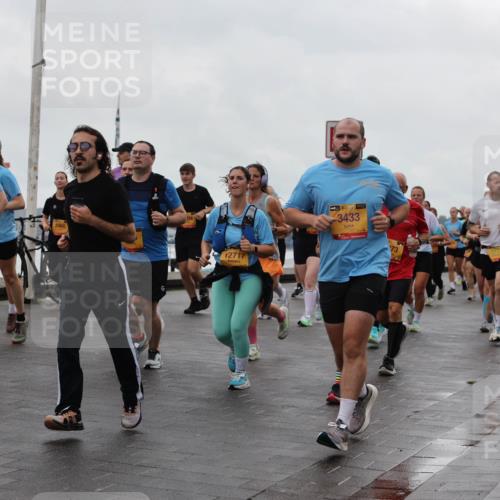 13.09.2026 - Kiel Lauf Andreas Tolksdorf http://msf.ph/oto/10404128 13.09.2026 11:04:32 Kiellinie 38, 159, 7103, 2460, 12717, 3433, 73, 3760 meine-sportfotos.de