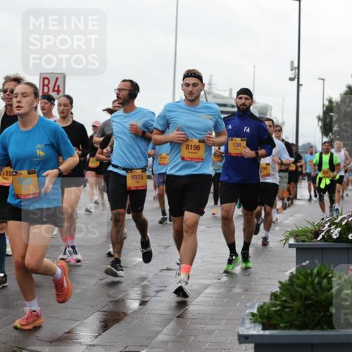 13.09.2026 - Kiel Lauf Andreas Tolksdorf http://msf.ph/oto/10404172 13.09.2026 11:04:36 Kiellinie 39, 16, 3299, 4, 115, 38, 7533, 6975, 2509, 8196, 134, 300, 12 meine-sportfotos.de