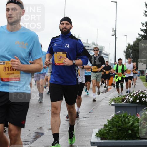 13.09.2026 - Kiel Lauf Andreas Tolksdorf http://msf.ph/oto/10404209 13.09.2026 11:04:38 Kiellinie 38, 134, 38, 6975, 8190, 12847 meine-sportfotos.de