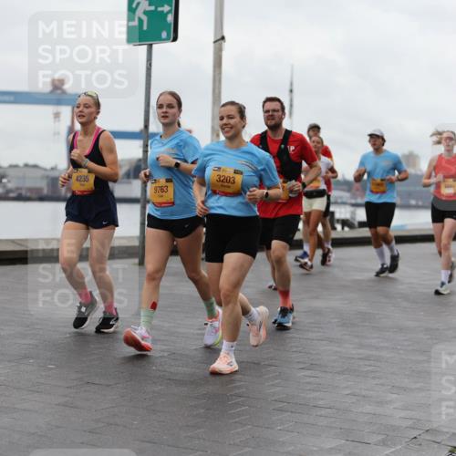 13.09.2026 - Kiel Lauf Andreas Tolksdorf http://msf.ph/oto/10404230 13.09.2026 11:04:57 Kiellinie 4235, 4, 38, 9763, 39, 3203, 3349 meine-sportfotos.de