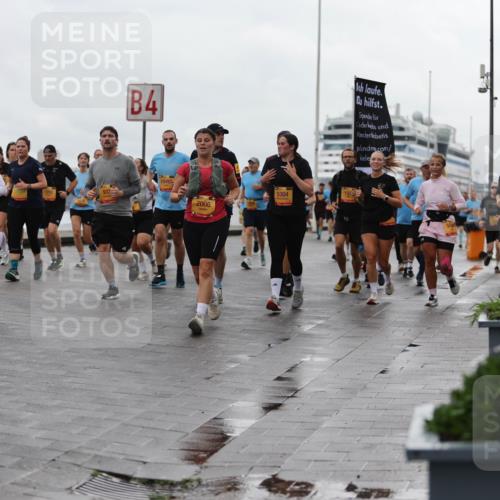 13.09.2026 - Kiel Lauf Andreas Tolksdorf http://msf.ph/oto/10404313 13.09.2026 11:05:02 Kiellinie 4, 12083, 10493, 2006, 5304, 1747 meine-sportfotos.de