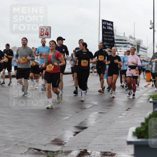 13.09.2026 - Kiel Lauf Andreas Tolksdorf http://msf.ph/oto/10404324 13.09.2026 11:05:03 Kiellinie 4, 9751, 933, 104, 2006, 5304, 1320, 1747 meine-sportfotos.de