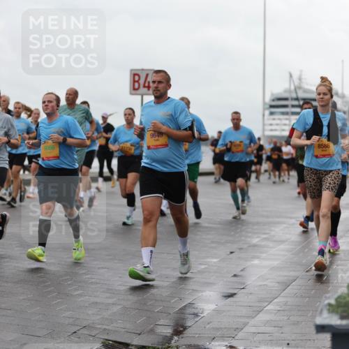 13.09.2026 - Kiel Lauf Andreas Tolksdorf http://msf.ph/oto/10404413 13.09.2026 11:05:14 Kiellinie 4, 9066, 9649, 8586 meine-sportfotos.de