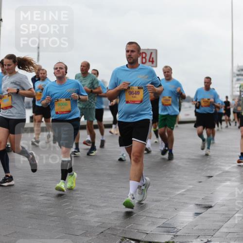 13.09.2026 - Kiel Lauf Andreas Tolksdorf http://msf.ph/oto/10404421 13.09.2026 11:05:15 Kiellinie 4, 39, 9066, 1938, 9649, 11044, 8586 meine-sportfotos.de