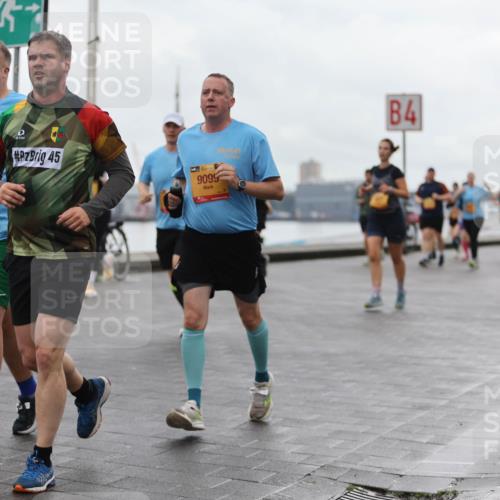 13.09.2026 - Kiel Lauf Andreas Tolksdorf http://msf.ph/oto/10404468 13.09.2026 11:05:18 Kiellinie 3588, 110, 45, 9099, 4 meine-sportfotos.de