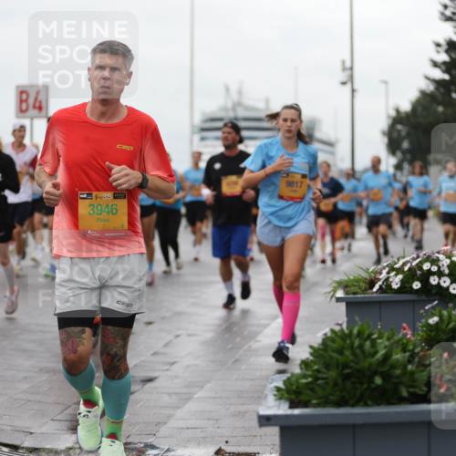 13.09.2026 - Kiel Lauf Andreas Tolksdorf http://msf.ph/oto/10404603 13.09.2026 11:05:29 Kiellinie 4, 4, 38, 3946, 9817 meine-sportfotos.de
