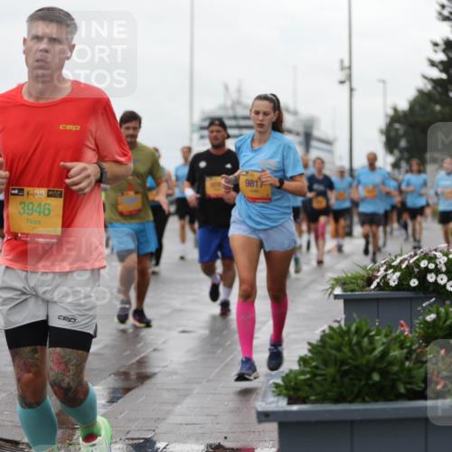 13.09.2026 - Kiel Lauf Andreas Tolksdorf http://msf.ph/oto/10404611 13.09.2026 11:05:30 Kiellinie 1152, 38, 225, 3946, 9817 meine-sportfotos.de
