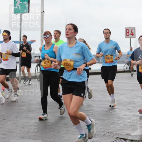 13.09.2026 - Kiel Lauf Andreas Tolksdorf http://msf.ph/oto/10404671 13.09.2026 11:05:34 Kiellinie 1305, 1337, 1255, 4, 10619, 38, 5055 meine-sportfotos.de