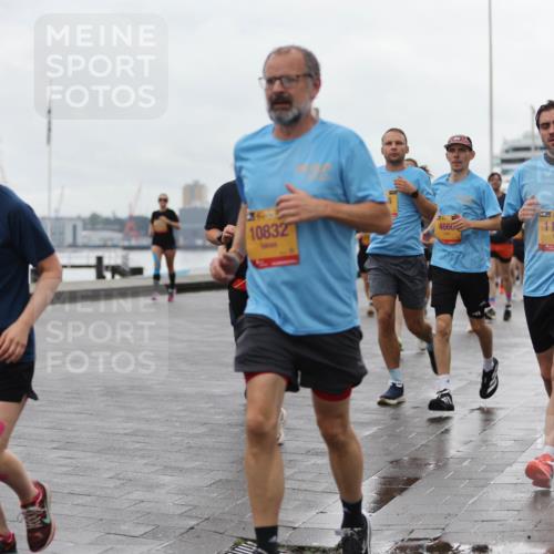 13.09.2026 - Kiel Lauf Andreas Tolksdorf http://msf.ph/oto/10404692 13.09.2026 11:05:35 Kiellinie 10619, 10832, 363, 4660, 38, 11894, 5055, 33 meine-sportfotos.de