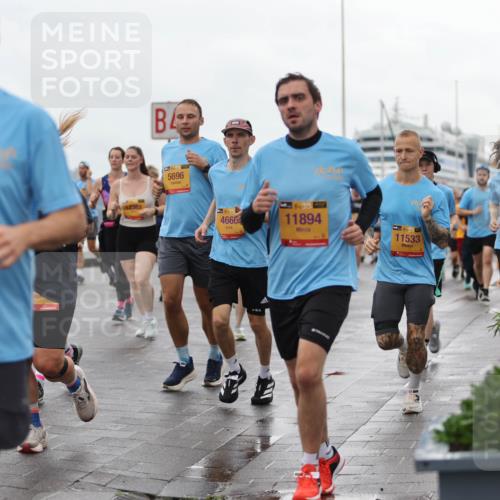 13.09.2026 - Kiel Lauf Andreas Tolksdorf http://msf.ph/oto/10404706 13.09.2026 11:05:36 Kiellinie 10832, 5696, 4660, 38, 11894, 11533 meine-sportfotos.de