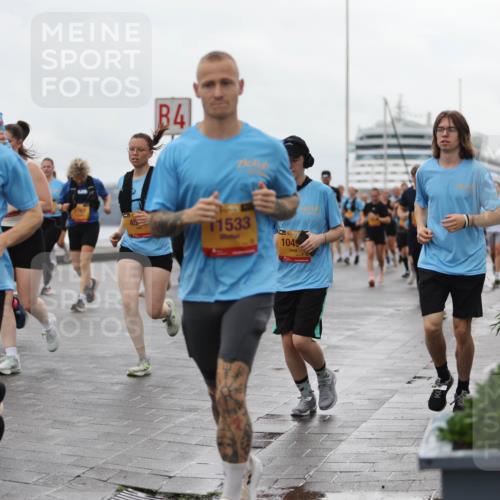 13.09.2026 - Kiel Lauf Andreas Tolksdorf http://msf.ph/oto/10404735 13.09.2026 11:05:37 Kiellinie 4660, 1767, 4, 45, 1533, 104 meine-sportfotos.de