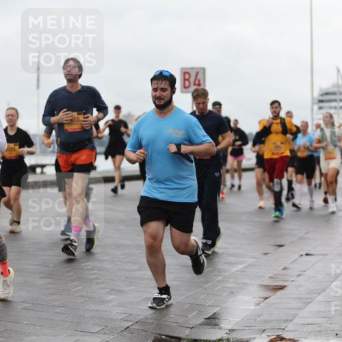 13.09.2026 - Kiel Lauf Andreas Tolksdorf http://msf.ph/oto/10404752 13.09.2026 11:05:40 Kiellinie 38, 4844, 4 meine-sportfotos.de