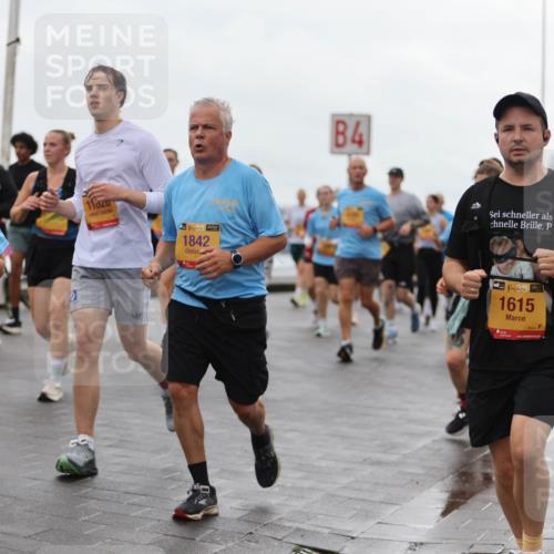 13.09.2026 - Kiel Lauf Andreas Tolksdorf http://msf.ph/oto/10404755 13.09.2026 11:05:46 Kiellinie 38, 8138, 11020, 39, 1842, 4, 48, 1615 meine-sportfotos.de