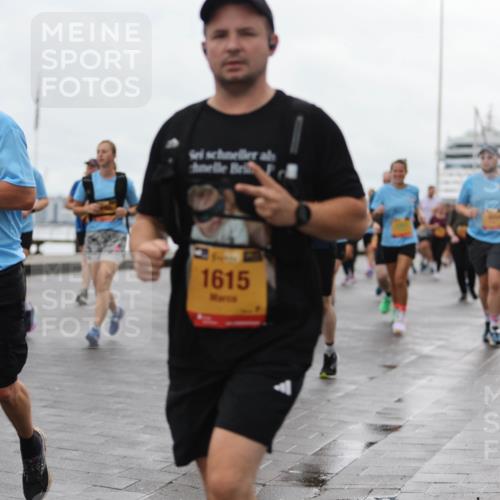 13.09.2026 - Kiel Lauf Andreas Tolksdorf http://msf.ph/oto/10404772 13.09.2026 11:05:47 Kiellinie 1042, 1615 meine-sportfotos.de